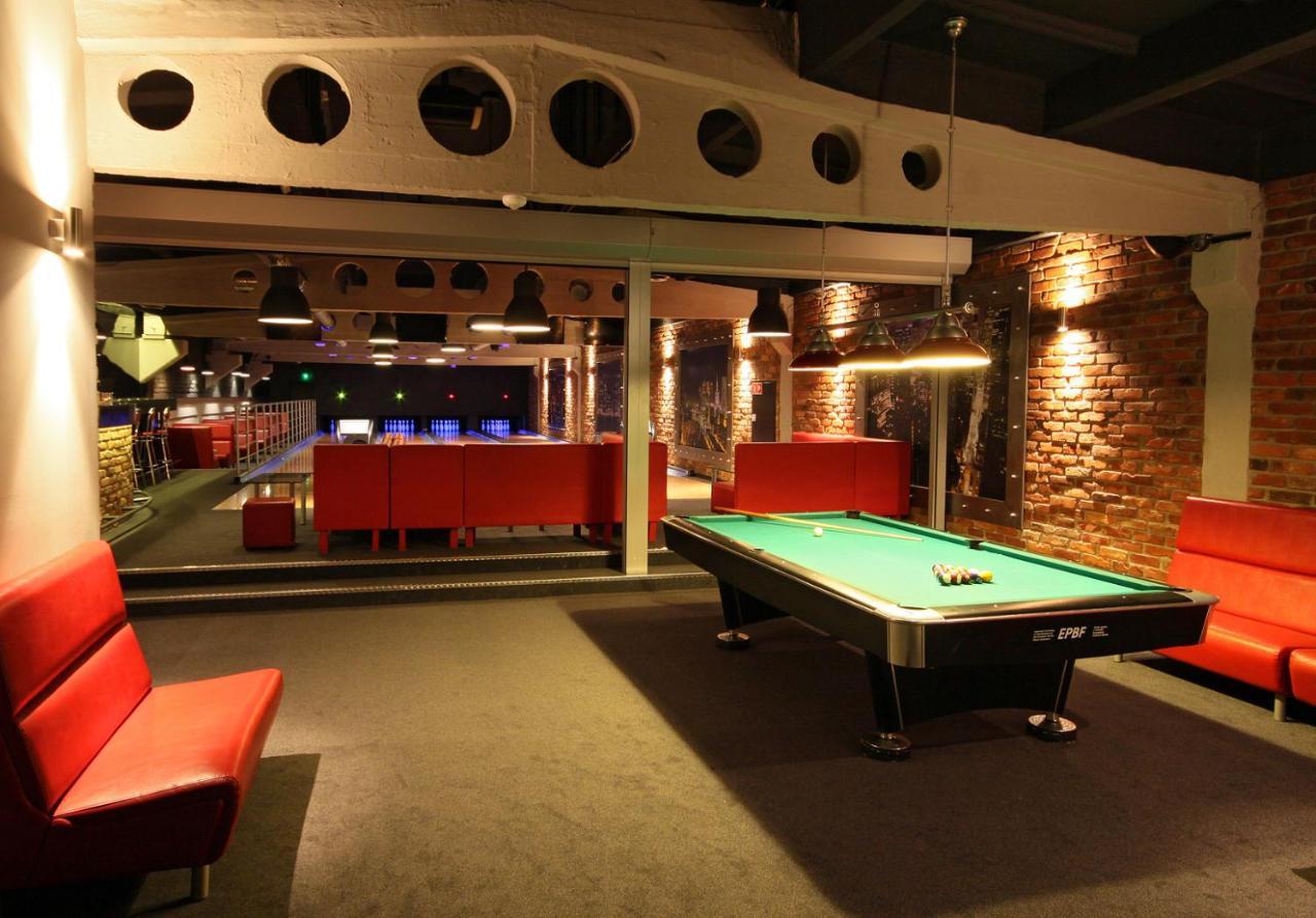 Hotel Malinowski Business Gliwice Bagian luar foto
