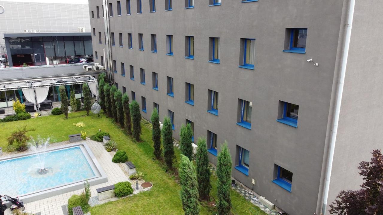Hotel Malinowski Business Gliwice Bagian luar foto