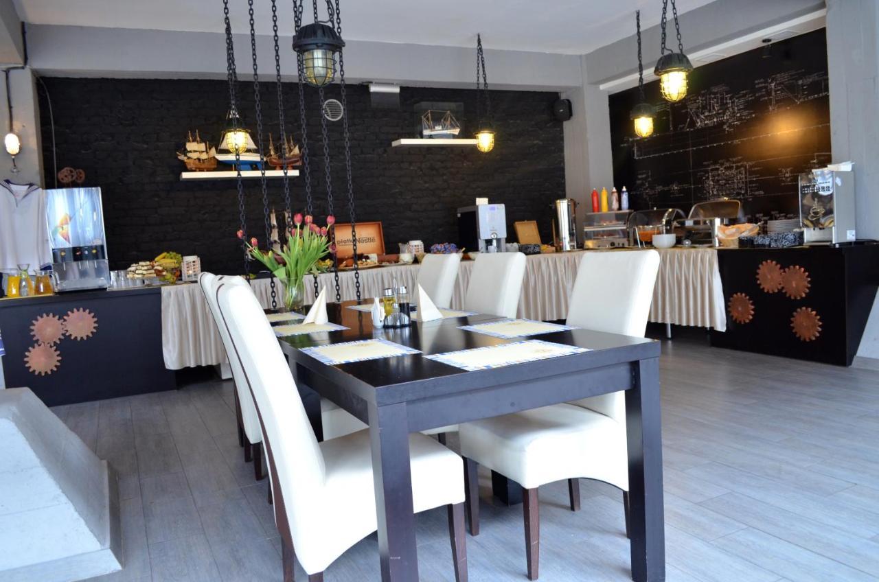 Hotel Malinowski Business Gliwice Bagian luar foto