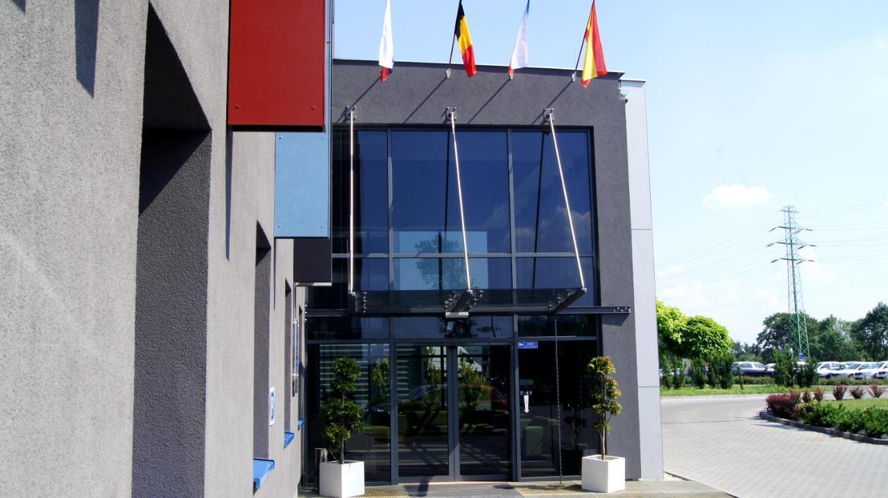Hotel Malinowski Business Gliwice Bagian luar foto